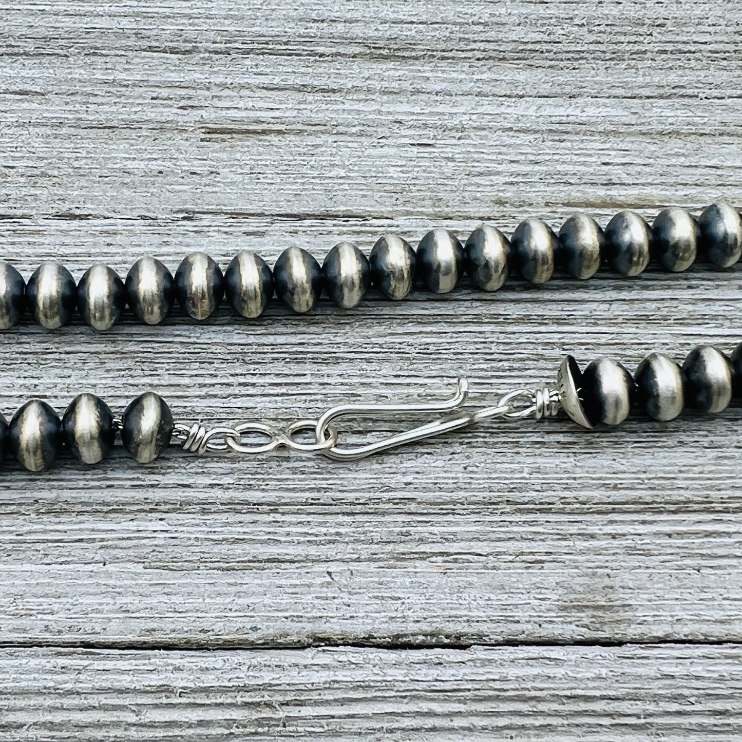 24" Sterling silver Navajo handmade 7mm oval bead Pearl necklace Bryannen Halwood 706