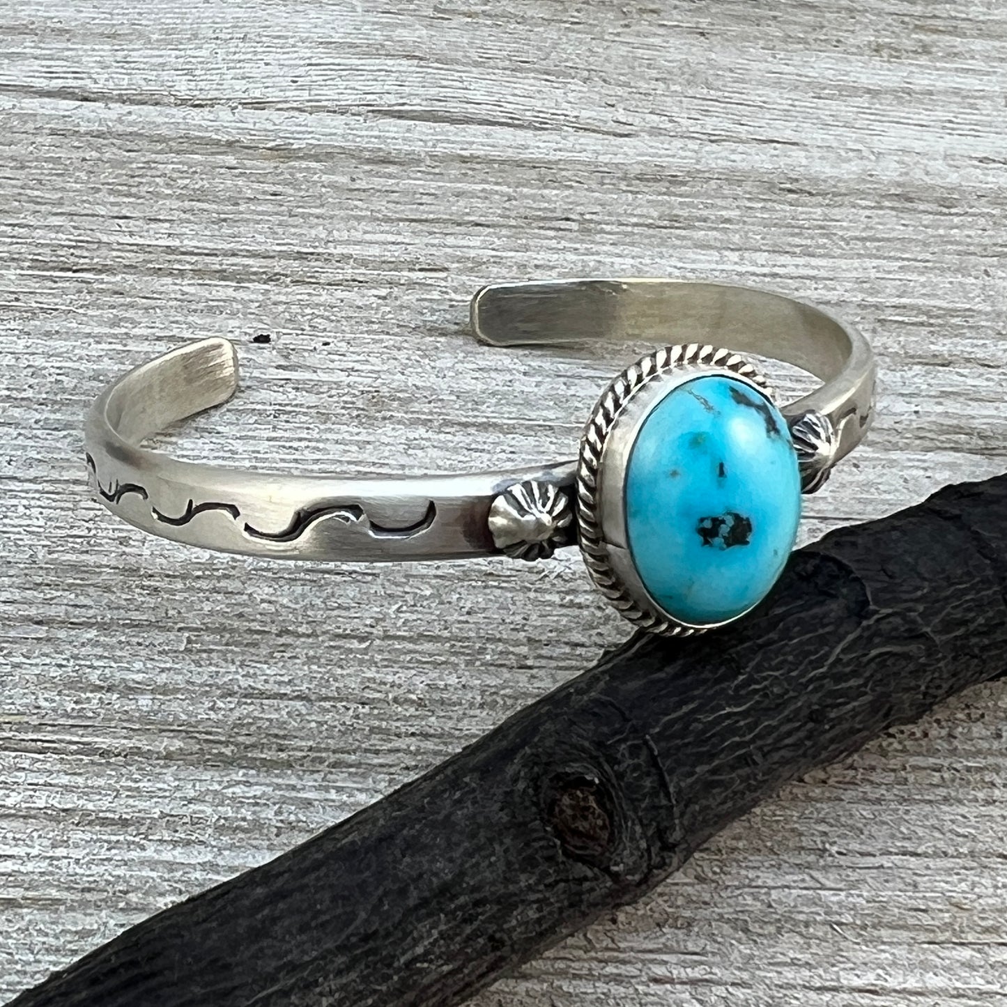 Blue Kingman Turquoise BOHO narrow Cuff bracelet Sterling Silver Samuel Yellowhair 16