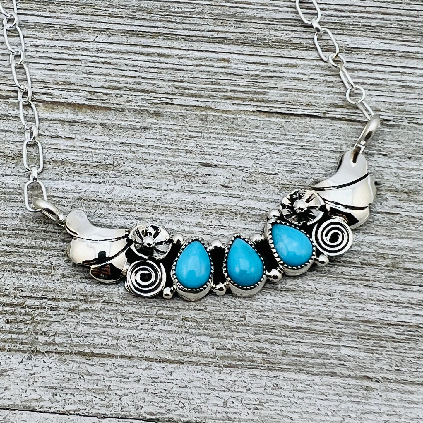 19" adjustable Blue Campitos 3 stone floral bar necklace Sterling Silver NK27