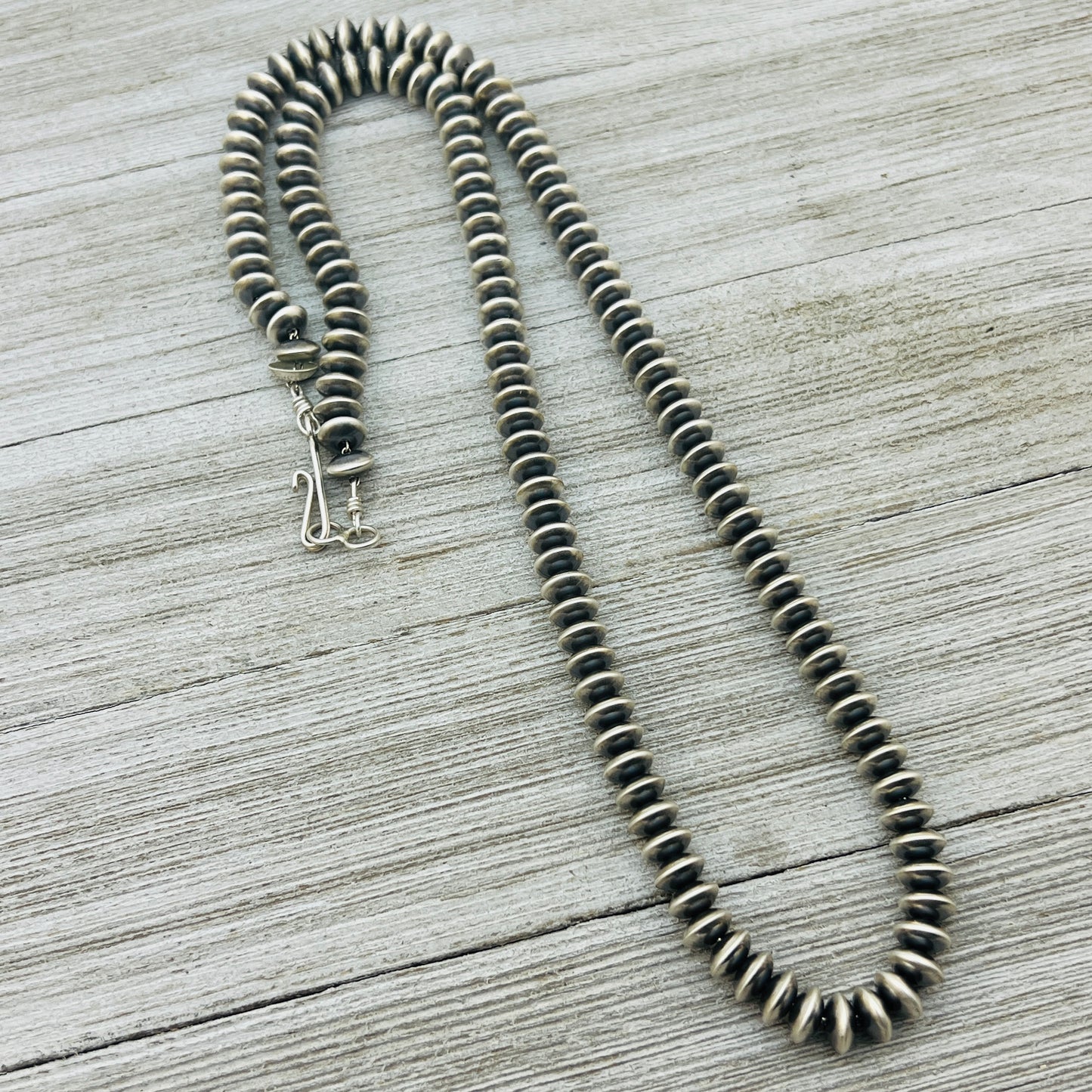 24" Sterling silver Navajo handmade 8mm saucer bead Pearl necklace Bryannen Halwood 696