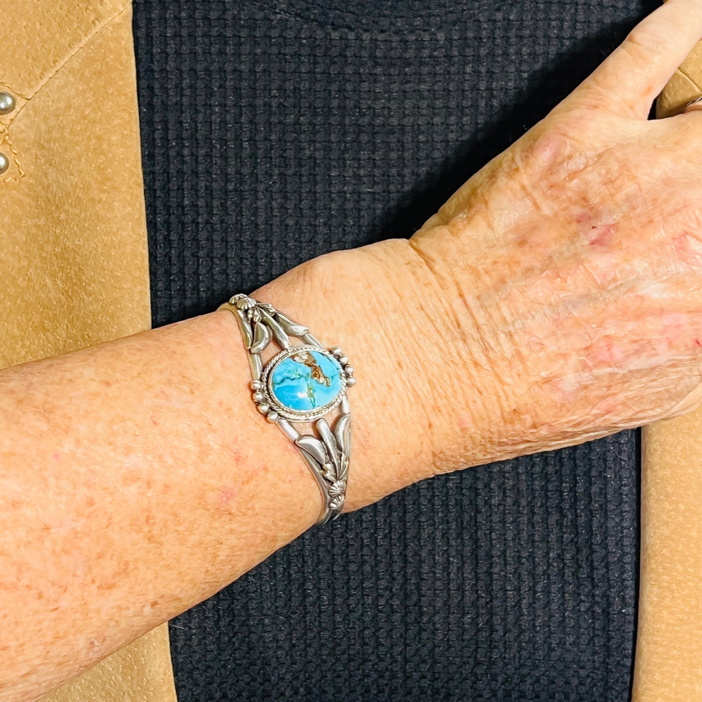 6 1/4" Kingman Turquoise cuff bracelet sterling silver Bobby Platero BR14