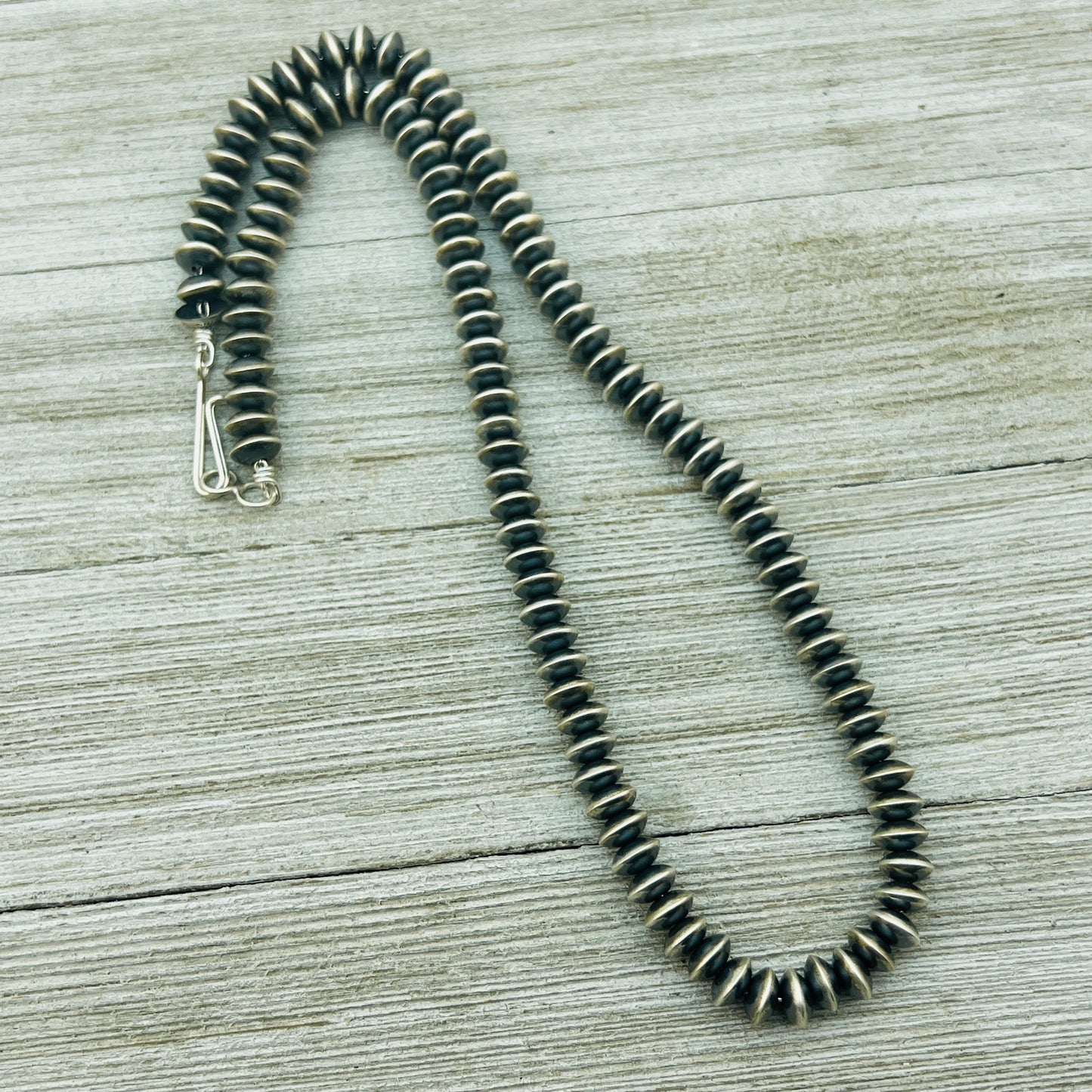20" Sterling silver Navajo handmade 8mm saucer bead Pearl necklace Bryannen Halwood 702