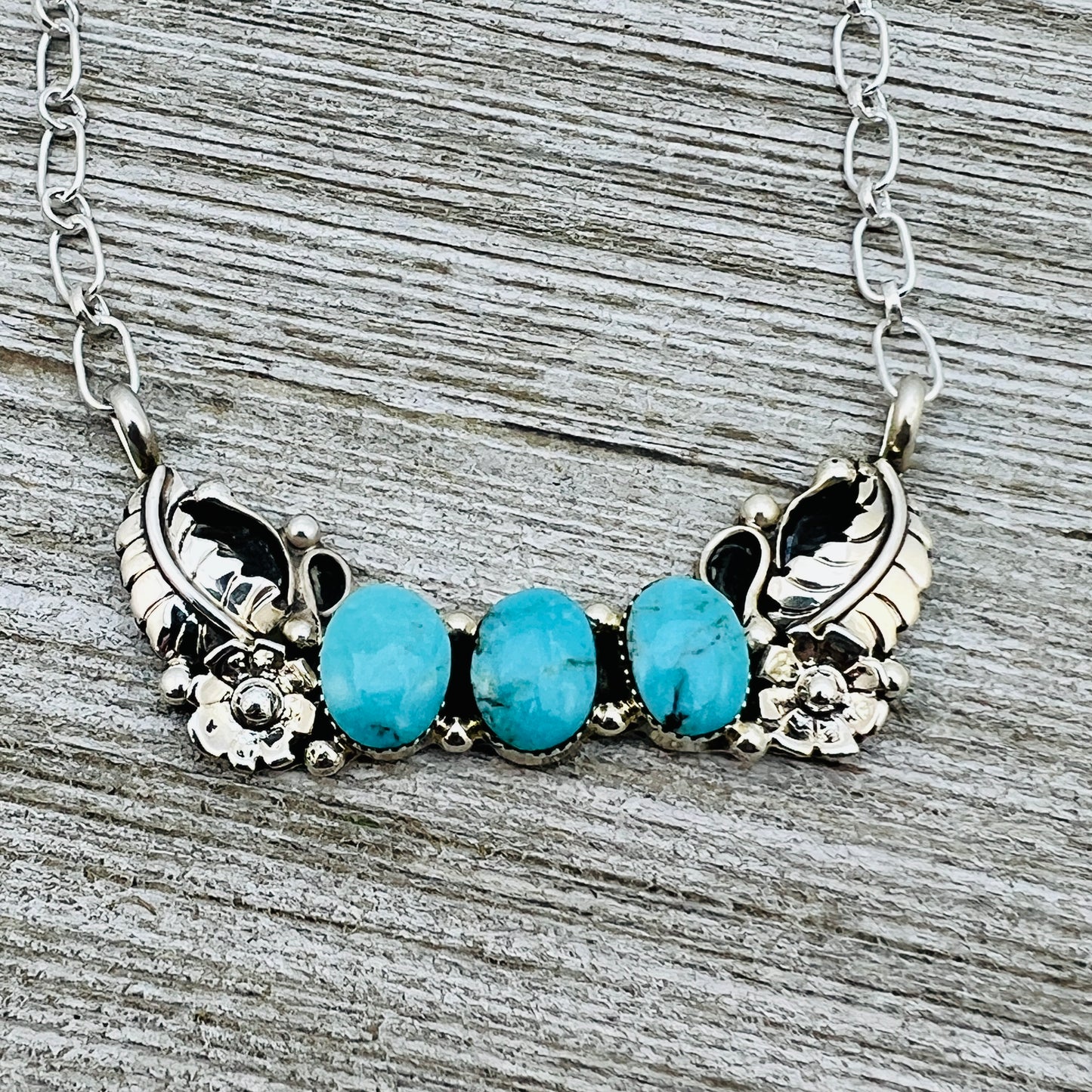 20 3/4" adjustable Blue Campitos 3 stone floral bar necklace Sterling Silver NK22