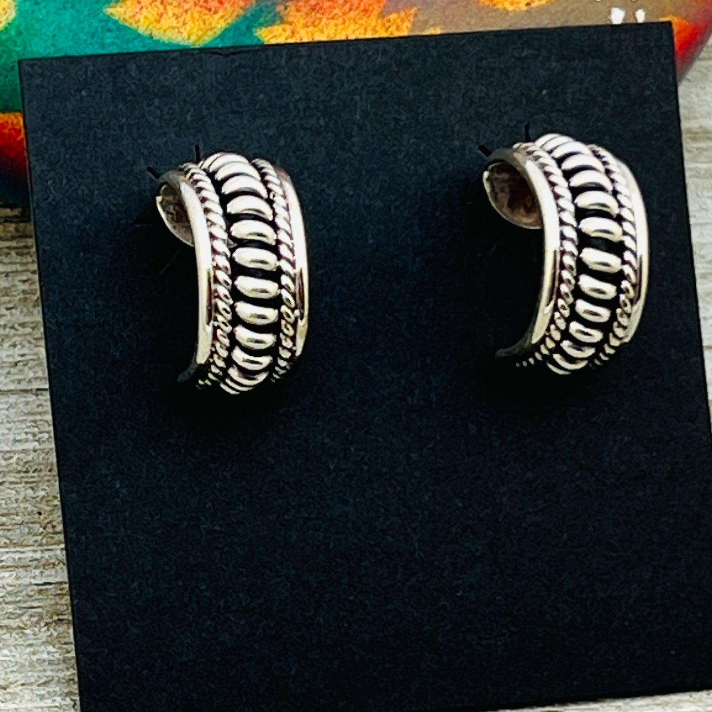 Small 3/4" all silver Modern Hoop Earrings Thomas Charley Navajo handmade ER15