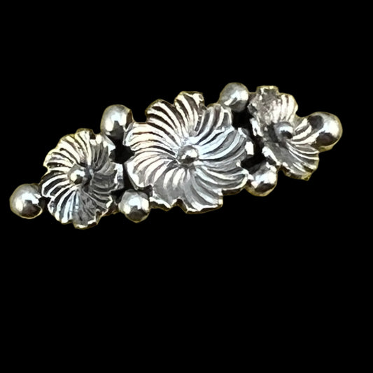 size 5.5 Sterling silver narrow skinny band, floral ring, Rita Montoya