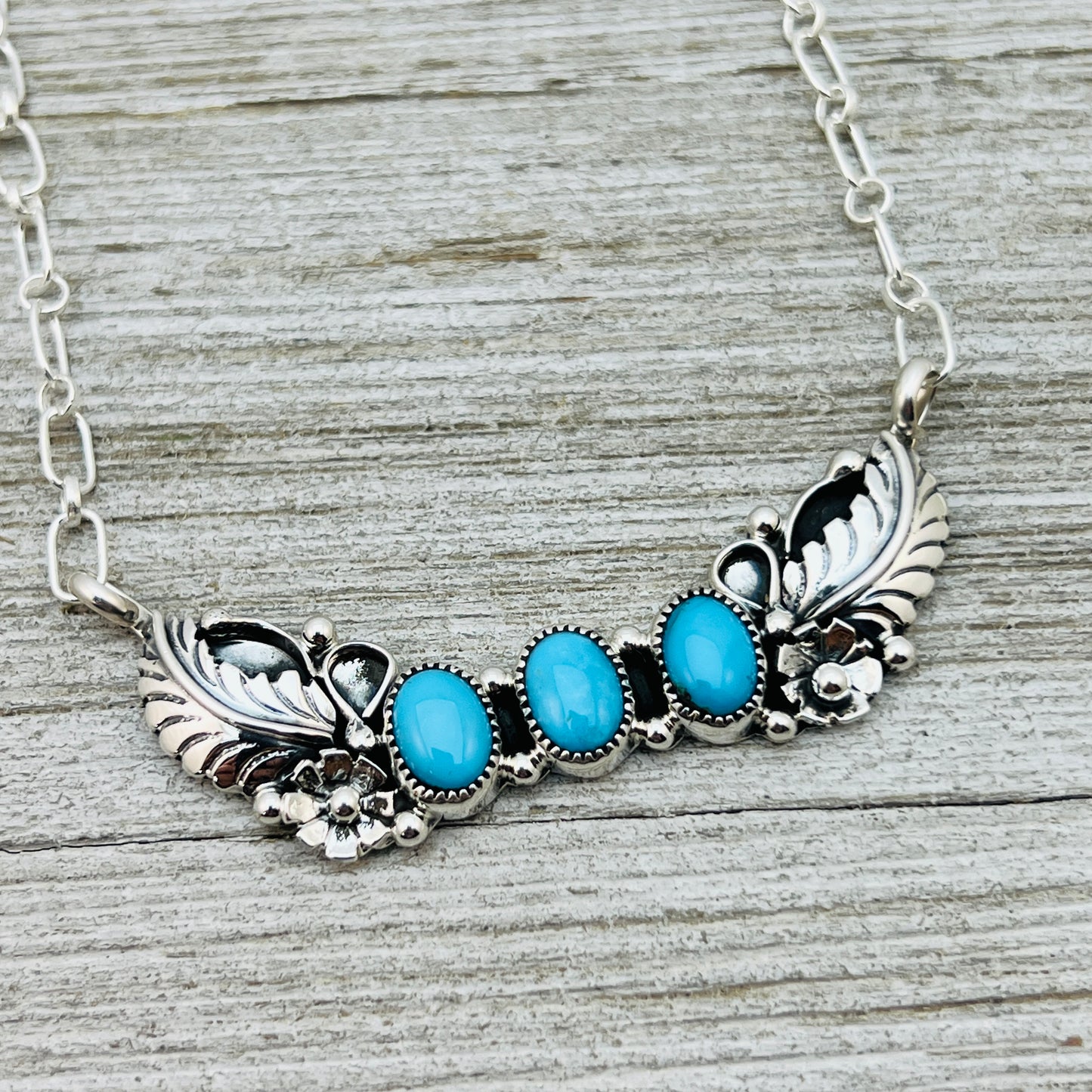 19" adjustable Blue Campitos 3 stone floral bar necklace Sterling Silver NK26
