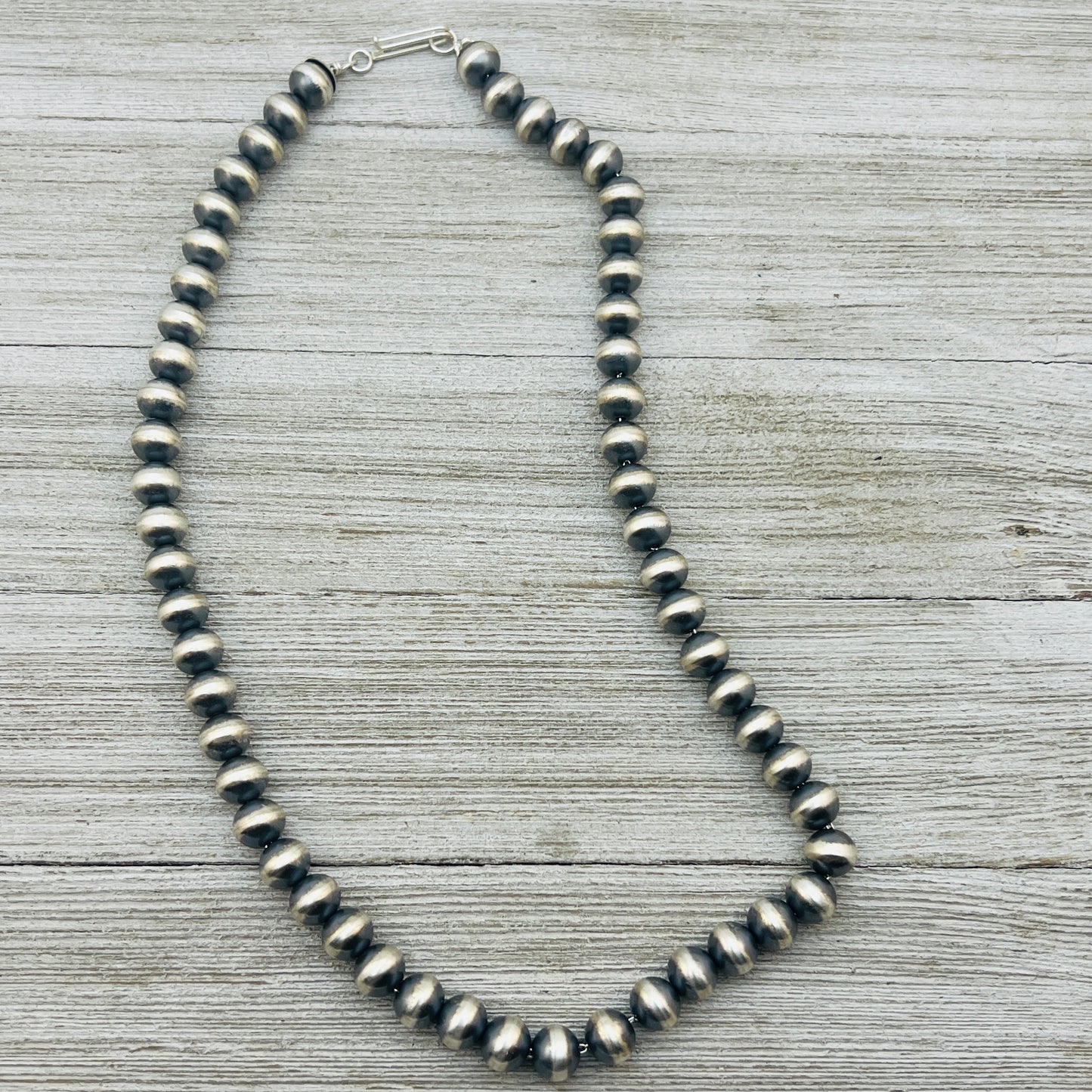 20" Sterling silver Navajo handmade 9mm round bead Pearl necklace Bryannen Halwood signed 717