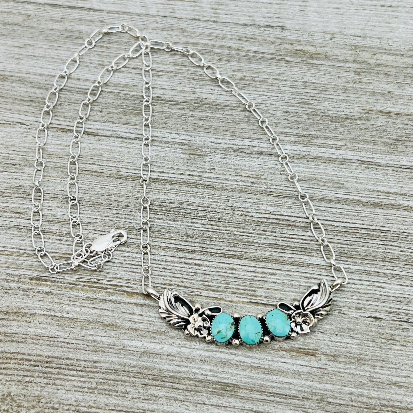 20 1/2" adjustable Blue Campitos 3 stone floral bar necklace Sterling Silver NK24
