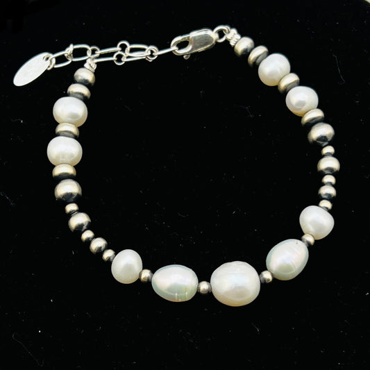 Adjustable 7" - 9" bracelet, Real Sterling Silver, Freshwater pearls, Western Boho Pearl,